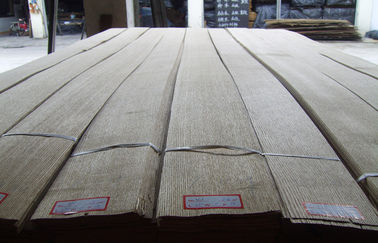 Деревянная переклейка облицовки покрывает квартальный отрезок лощит естественную толщину Брауна 0.5mm