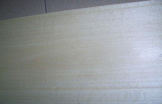 крона 0,5 mm отрезала облицовку белой березы с светом - желтым зерном