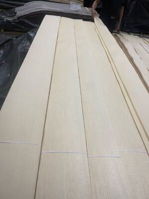 Шпон ясеня 2500*640 мм для мебели в спальню, стены за телевизором